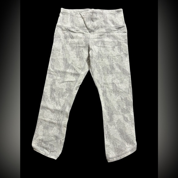 Athleta  Capri Leggings Women's Small
Gray Athletic - Picture 1 of 10